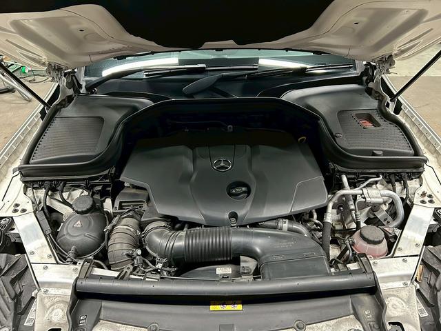 GLC GLC220d 4マチックスポーツ (禁煙車)(レーダークルーズ)(アラウンドビューモニター)(黒半革シート)(ヘッドアップディスプレイ)(パドルシフト)(シートヒーター付きパワーシート)(ビルトインETC)(純正19インチAW)(29枚目)