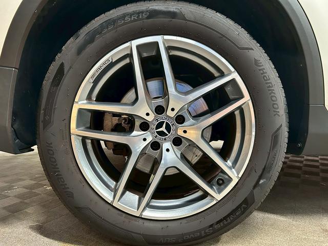 GLC GLC220d 4マチックスポーツ (禁煙車)(レーダークルーズ)(アラウンドビューモニター)(黒半革シート)(ヘッドアップディスプレイ)(パドルシフト)(シートヒーター付きパワーシート)(ビルトインETC)(純正19インチAW)(30枚目)