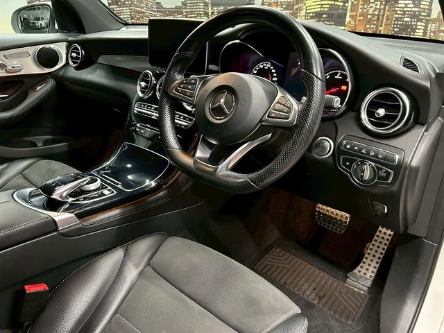 GLC GLC220d 4マチックスポーツ (禁煙車)(レーダークルーズ)(アラウンドビューモニター)(黒半革シート)(ヘッドアップディスプレイ)(パドルシフト)(シートヒーター付きパワーシート)(ビルトインETC)(純正19インチAW)(34枚目)