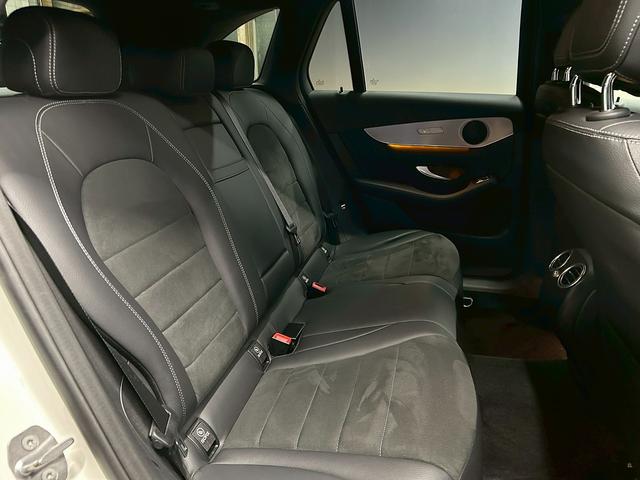 GLC GLC220d 4マチックスポーツ (禁煙車)(レーダークルーズ)(アラウンドビューモニター)(黒半革シート)(ヘッドアップディスプレイ)(パドルシフト)(シートヒーター付きパワーシート)(ビルトインETC)(純正19インチAW)(36枚目)