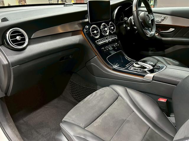 GLC GLC220d 4マチックスポーツ (禁煙車)(レーダークルーズ)(アラウンドビューモニター)(黒半革シート)(ヘッドアップディスプレイ)(パドルシフト)(シートヒーター付きパワーシート)(ビルトインETC)(純正19インチAW)(47枚目)