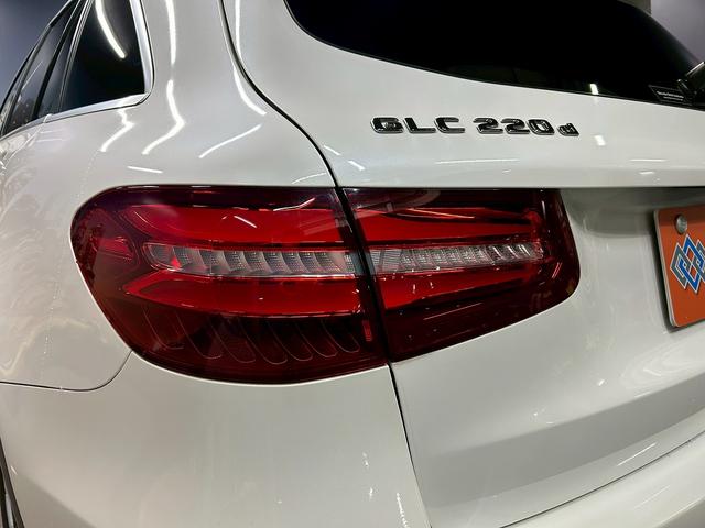 GLC GLC220d 4マチックスポーツ (禁煙車)(レーダークルーズ)(アラウンドビューモニター)(黒半革シート)(ヘッドアップディスプレイ)(パドルシフト)(シートヒーター付きパワーシート)(ビルトインETC)(純正19インチAW)(50枚目)