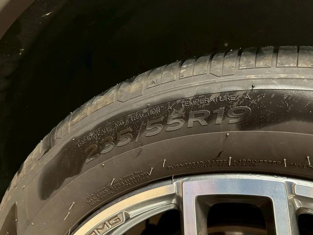 GLC GLC220d 4マチックスポーツ (禁煙車)(レーダークルーズ)(アラウンドビューモニター)(黒半革シート)(ヘッドアップディスプレイ)(パドルシフト)(シートヒーター付きパワーシート)(ビルトインETC)(純正19インチAW)(52枚目)