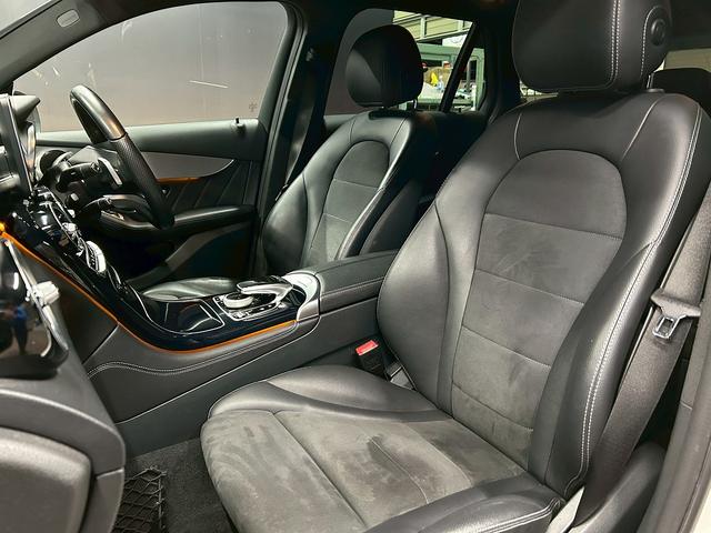GLC GLC220d 4マチックスポーツ (禁煙車)(レーダークルーズ)(アラウンドビューモニター)(黒半革シート)(ヘッドアップディスプレイ)(パドルシフト)(シートヒーター付きパワーシート)(ビルトインETC)(純正19インチAW)(61枚目)