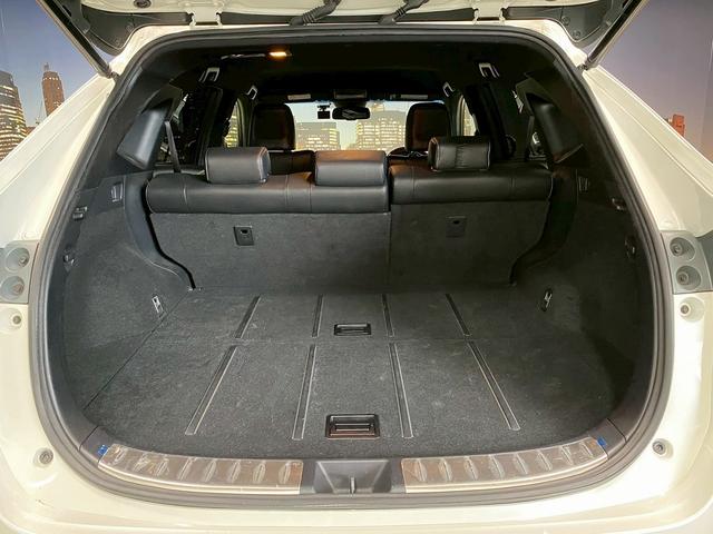 TOYOTA HARRIER PREMIUM