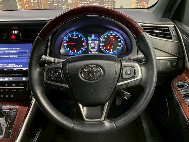 TOYOTA HARRIER PREMIUM