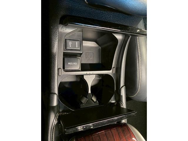 TOYOTA HARRIER PREMIUM