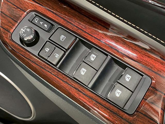 TOYOTA HARRIER PREMIUM