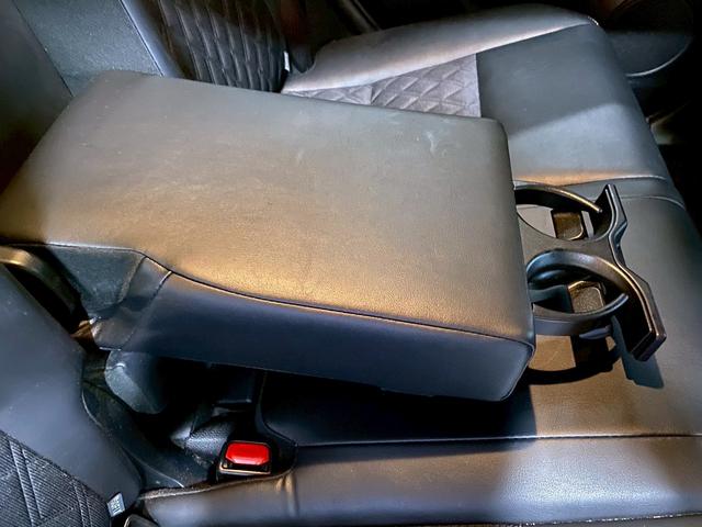 TOYOTA HARRIER PREMIUM