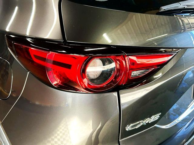ＣＸ－５ ＸＤ　Ｌパッケージ　（禁煙車）（ＢＯＳＥサウンド）（黒本革シート）（メーカーＳＤナビ）（バックカメラ）（レーダークルーズコントロール）（クリアランスソナー）（ＬＥＤヘッドライト）（パワーシート）（純正１９インチＡＷ）（22枚目）