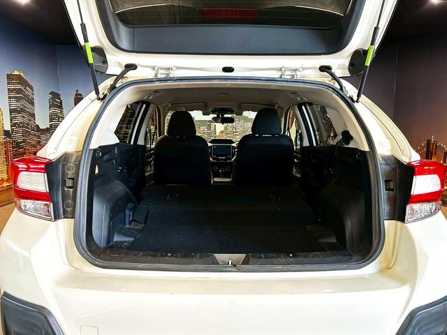 ＸＶ ２．０ｉ－Ｌ　アイサイト　ブラックレザーセレクション　（禁煙車）（黒本革シート）（４ＷＤ）（純正ＳＤナビ）（バックカメラ）（レーダークルーズコントロール）（ＬＥＤヘッドライト）（アイドリングストップ）（シートヒーター）（パワーシート）（純正１７ＡＷ）（35枚目）