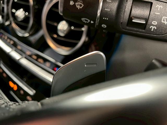 GLC GLC200 スポーツ (禁煙車)(黒半革シート)(レーダークルーズ)(パワーバックドア)(アラウンドビューモニター)(純正ナビ)(フルセグTV)(ルーフレール)(シートヒーター付きパワーシート)(純正19インチAW)(27枚目)