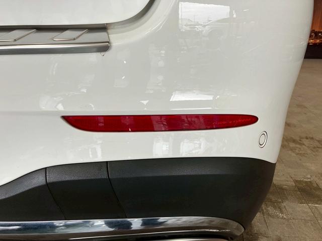GLC GLC200 スポーツ (禁煙車)(黒半革シート)(レーダークルーズ)(パワーバックドア)(アラウンドビューモニター)(純正ナビ)(フルセグTV)(ルーフレール)(シートヒーター付きパワーシート)(純正19インチAW)(53枚目)