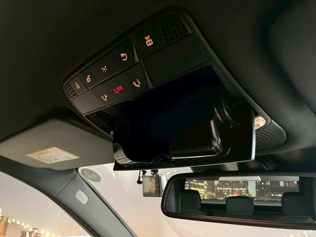 GLC GLC200 スポーツ (禁煙車)(黒半革シート)(レーダークルーズ)(パワーバックドア)(アラウンドビューモニター)(純正ナビ)(フルセグTV)(ルーフレール)(シートヒーター付きパワーシート)(純正19インチAW)(55枚目)