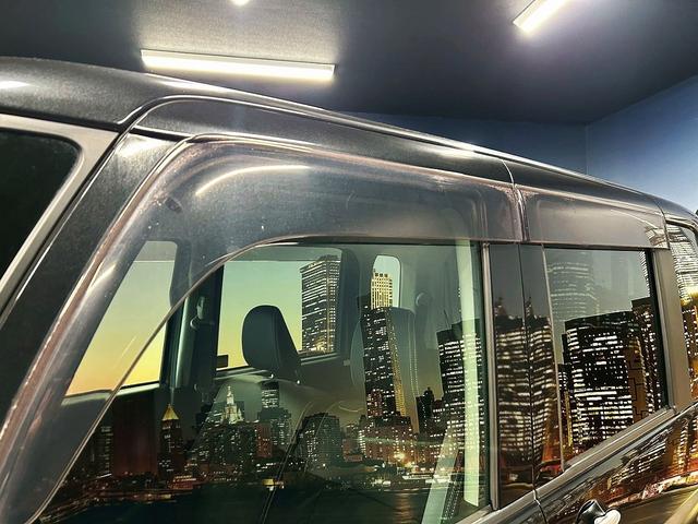 タント カスタムＸ　トップエディションＳＡＩＩＩ　（禁煙車）（両側パワスラ）（黒本革）（純正メモリナビ）（全周囲カメラ）（ＬＥＤヘッドライト）（シートヒーター）（プッシュスタート＆スマートキー）（オートマチックハイビーム）（純正１４インチＡＷ）（35枚目）