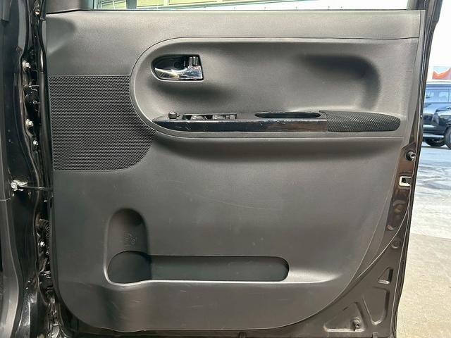 タント カスタムＸ　トップエディションＳＡＩＩＩ　（禁煙車）（両側パワスラ）（黒本革）（純正メモリナビ）（全周囲カメラ）（ＬＥＤヘッドライト）（シートヒーター）（プッシュスタート＆スマートキー）（オートマチックハイビーム）（純正１４インチＡＷ）（37枚目）