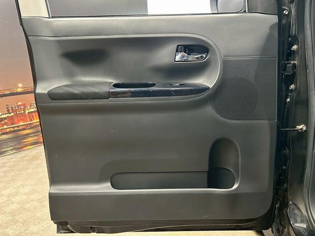 タント カスタムＸ　トップエディションＳＡＩＩＩ　（禁煙車）（両側パワスラ）（黒本革）（純正メモリナビ）（全周囲カメラ）（ＬＥＤヘッドライト）（シートヒーター）（プッシュスタート＆スマートキー）（オートマチックハイビーム）（純正１４インチＡＷ）（47枚目）