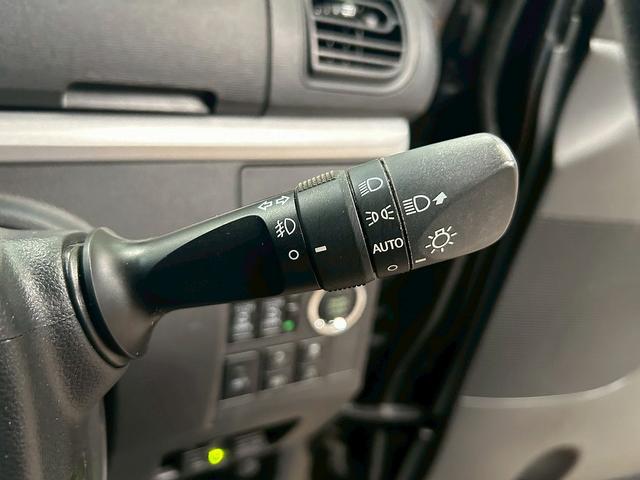 タント カスタムＸ　トップエディションＳＡＩＩＩ　（禁煙車）（両側パワスラ）（黒本革）（純正メモリナビ）（全周囲カメラ）（ＬＥＤヘッドライト）（シートヒーター）（プッシュスタート＆スマートキー）（オートマチックハイビーム）（純正１４インチＡＷ）（60枚目）