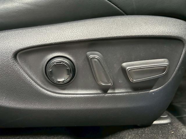 ハリアーハイブリッド Ｚ　レザーパッケージ　（禁煙車）（ワンオーナー）（黒本革シート）（ＪＢＬ）（メーカーナビ）（シートヒーター／クーラー）（全周囲カメラ）（パワーバックドア）（レーダークルーズ）（デジタルインナーミラー）（純正１９インチＡＷ）（48枚目）