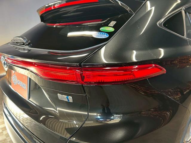 ハリアーハイブリッド Ｚ　レザーパッケージ　（禁煙車）（ワンオーナー）（黒本革シート）（ＪＢＬ）（メーカーナビ）（シートヒーター／クーラー）（全周囲カメラ）（パワーバックドア）（レーダークルーズ）（デジタルインナーミラー）（純正１９インチＡＷ）（62枚目）