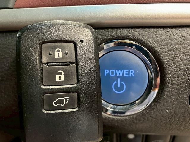 �y�X�}�[�g�L�[���v�b�V���X�^�[�g�z�h�A�n���h�����y�����邾���Ńh�A���b�N�������ł��A�{���̓h�A�n���h���̃��b�N�X�C�b�`�����������Ńu���[�L�𓥂݂Ȃ���G���W���X�C�b�`�����������ŁA�G���W�����n���I