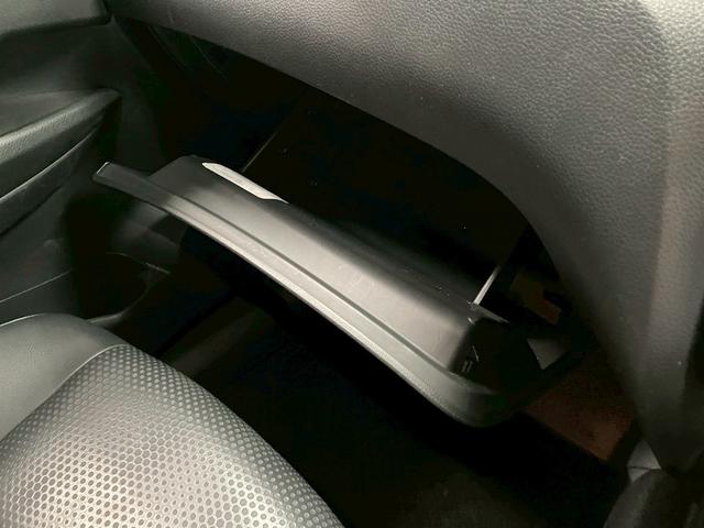 エクストレイル ２０Ｘ　エマージェンシーブレーキパッケージ　（禁煙車）（ワンオーナー）（撥水カプロンシート）（純正ナビ）（シートヒーター）（クルーズコントロール）（全周囲モニター）（パワーバックドア）（ビルトインＥＴＣ）（コーナーセンサー）（純正１７ＡＷ）（53枚目）