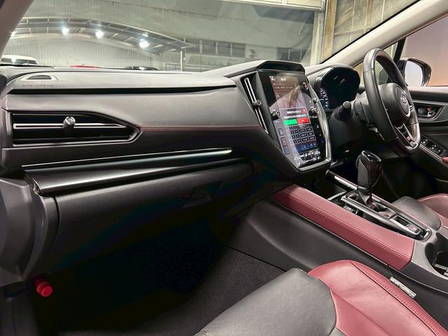 レヴォーグ ＳＴＩスポーツ　ＥＸ　（禁煙車）（赤本革シート）（１１．６インチディスプレイナビ）（パワーシート）（パワーバックドア）（コーナーセンサー）（レーダークルーズ）（シートヒーター）（ＬＥＤヘッドライト）（純正１８インチＡＷ）（41枚目）