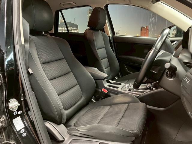 ＣＸ－５ ＸＤ　Ｌパッケージ　（禁煙車）（後期型）（黒本革シート）（メーカーナビ）（オートクルーズコントロール）（ＥＴＣ）（ＬＥＤヘッドライト）（バックカメラ）（ディーゼルターボ）（ＭＴモード）（電格ミラー）（純正１７インチＡＷ）（15枚目）