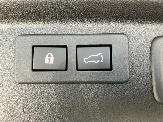 フォレスター Ｘ－ブレイク　（禁煙車）（黒半革シート）（メーカーナビ）（シートヒーター）（レーダークルーズ）（ＥＴＣ）（電動リアゲート）（コーナーセンサー）（全周囲モニター）（ＢＳＭ）（デジタルインナーミラー）（純正１７ＡＷ）（12枚目）