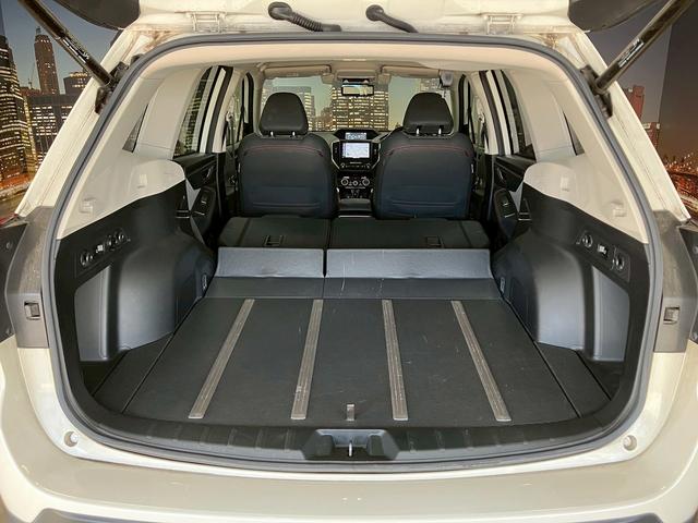 フォレスター Ｘ－ブレイク　（禁煙車）（黒半革シート）（メーカーナビ）（シートヒーター）（レーダークルーズ）（ＥＴＣ）（電動リアゲート）（コーナーセンサー）（全周囲モニター）（ＢＳＭ）（デジタルインナーミラー）（純正１７ＡＷ）（25枚目）