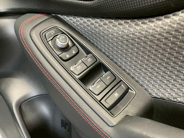 フォレスター Ｘ－ブレイク　（禁煙車）（黒半革シート）（メーカーナビ）（シートヒーター）（レーダークルーズ）（ＥＴＣ）（電動リアゲート）（コーナーセンサー）（全周囲モニター）（ＢＳＭ）（デジタルインナーミラー）（純正１７ＡＷ）（35枚目）