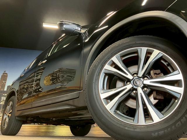 エクストレイル ２０Ｘｉ　（禁煙車）（４ＷＤ）（後期型）（撥水カプロンシート）（プロパイロット）（シートヒーター）（電動リアゲート）（デジタルインナーミラー）（ビルトインＥＴＣ）（全周囲モニター）（純正１８インチＡＷ）（17枚目）