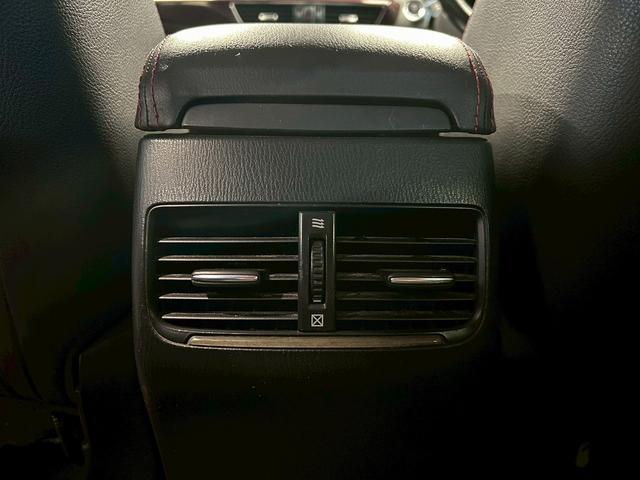 アテンザワゴン ＸＤ　Ｌパッケージ　（禁煙車）（黒本革シート）（ＢＯＳＥサウンド）（レーダークルーズ）（ルーフレール）（メーカーナビ）（ヒーター付パワーシート）（パドルシフト）（ＢＳＭ）（ビルトインＥＴＣ）（純正１９インチＡＷ）（44枚目）