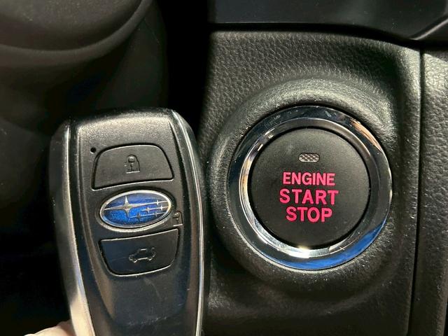 �y�X�}�[�g�L�[���v�b�V���X�^�[�g�z�h�A�n���h�����y�����邾���Ńh�A���b�N�������ł��A�{���̓h�A�n���h���̃��b�N�X�C�b�`�����������Ńu���[�L�𓥂݂Ȃ���G���W���X�C�b�`�����������ŁA�G���W�����n���I