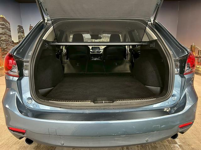 アテンザワゴン XD プロアクティブ (禁煙車)(後期型)(BOSEサウンド)(ルーフレール)(黒革シートカバー)(メーカーSDナビ)(レーンキープアシスト)(ブラインドスポットモニター)(HUD)(ETC)(純正17インチAW)(14枚目)