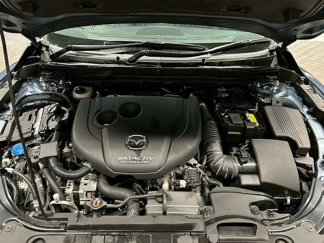 アテンザワゴン XD プロアクティブ (禁煙車)(後期型)(BOSEサウンド)(ルーフレール)(黒革シートカバー)(メーカーSDナビ)(レーンキープアシスト)(ブラインドスポットモニター)(HUD)(ETC)(純正17インチAW)(34枚目)