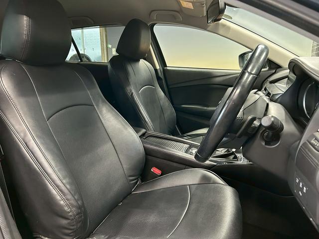 アテンザワゴン XD プロアクティブ (禁煙車)(後期型)(BOSEサウンド)(ルーフレール)(黒革シートカバー)(メーカーSDナビ)(レーンキープアシスト)(ブラインドスポットモニター)(HUD)(ETC)(純正17インチAW)(40枚目)