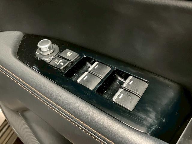 ＣＸ－５ ＸＤ　Ｌパッケージ　（禁煙車）（黒本革シート）（純正ＳＤナビ）（パワーシート）（シートヒーター）（電動リアゲート）（コーナーセンサー）（レーダークルーズ）（全周囲モニター）（ビルトインＥＴＣ）（純正１９インチＡＷ）（46枚目）