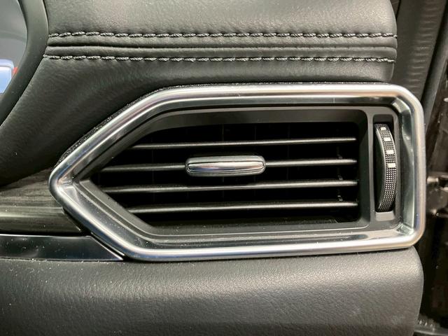 ＣＸ－５ ＸＤ　Ｌパッケージ　（禁煙車）（黒本革シート）（純正ＳＤナビ）（パワーシート）（シートヒーター）（電動リアゲート）（コーナーセンサー）（レーダークルーズ）（全周囲モニター）（ビルトインＥＴＣ）（純正１９インチＡＷ）（61枚目）