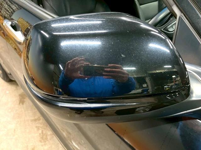 ヴェゼル ハイブリッドＺ　（禁煙車）（カロッツェリア製ＳＤナビ）（社外後席モニター）（黒半革）（デジタルインナーミラー）（ブレーキホールド）（ルーフレール）（パドルシフト）（シートヒーター）（ＥＴＣ）（純正１７インチＡＷ）（18枚目）