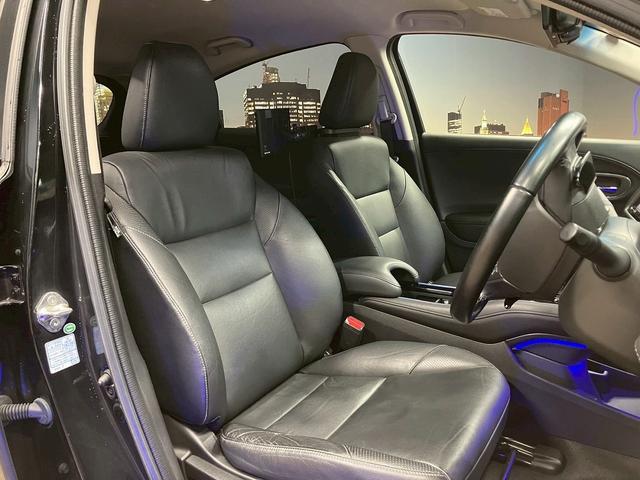 ヴェゼル ハイブリッドＺ　（禁煙車）（カロッツェリア製ＳＤナビ）（社外後席モニター）（黒半革）（デジタルインナーミラー）（ブレーキホールド）（ルーフレール）（パドルシフト）（シートヒーター）（ＥＴＣ）（純正１７インチＡＷ）（21枚目）