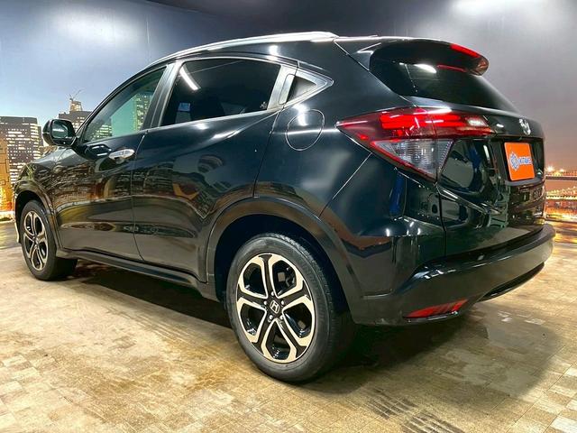 ヴェゼル ハイブリッドＺ　（禁煙車）（カロッツェリア製ＳＤナビ）（社外後席モニター）（黒半革）（デジタルインナーミラー）（ブレーキホールド）（ルーフレール）（パドルシフト）（シートヒーター）（ＥＴＣ）（純正１７インチＡＷ）（27枚目）