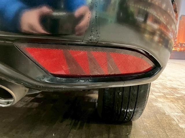 ヴェゼル ハイブリッドＺ　（禁煙車）（カロッツェリア製ＳＤナビ）（社外後席モニター）（黒半革）（デジタルインナーミラー）（ブレーキホールド）（ルーフレール）（パドルシフト）（シートヒーター）（ＥＴＣ）（純正１７インチＡＷ）（38枚目）