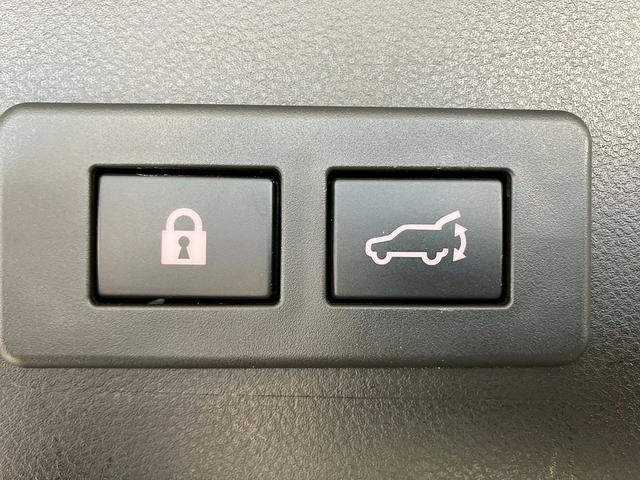 レヴォーグ ＳＴＩスポーツ　ＥＸ　（禁煙車）（メーカーナビ）（赤黒革シート）（パワーシート）（シートヒーター）（ＳＴＩマフラー）（レーダークルーズ）（コーナーセンサー）（ビルトインＥＴＣ）（全周囲モニター）（純正１８インチＡＷ）（14枚目）