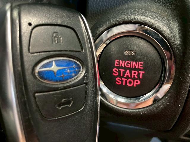 レヴォーグ ＳＴＩスポーツ　（禁煙車）（ワンオーナー）（赤＆黒本革シート）（純正９インチナビ）（ガナドール製マフラー）（ａｐｐｌｅ　ＣａｒＰｌａｙ）（アイサイト）（レーダークルーズ）（ＥＴＣ）（ＷｅｄｓＳｐｏｒｔ１８インチＡＷ）（12枚目）