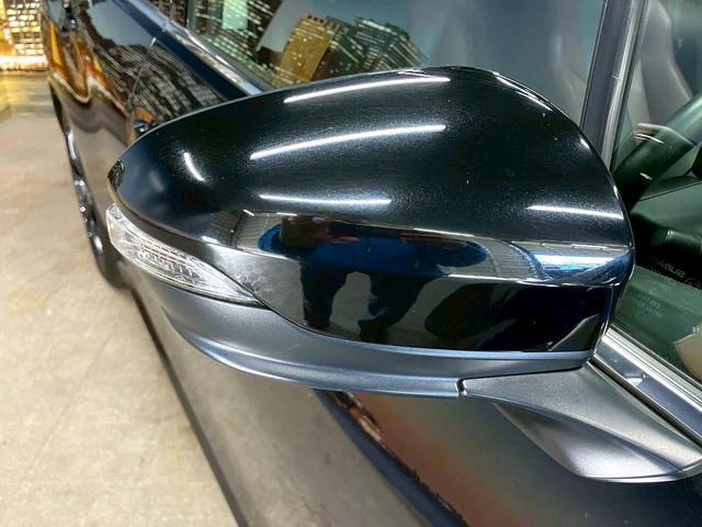 レヴォーグ ＳＴＩスポーツ　（禁煙車）（ワンオーナー）（赤＆黒本革シート）（純正９インチナビ）（ガナドール製マフラー）（ａｐｐｌｅ　ＣａｒＰｌａｙ）（アイサイト）（レーダークルーズ）（ＥＴＣ）（ＷｅｄｓＳｐｏｒｔ１８インチＡＷ）（17枚目）