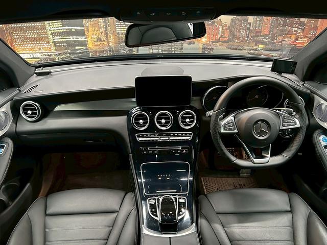 ＧＬＣ ＧＬＣ２５０　４マチックスポーツ（本革仕様）　（禁煙車）（サンルーフ）（黒本革シート）（シートヒーター）（全周囲モニター）（パワーシート）（パワーバックドア）（レーダークルーズ）（ビルトインＥＴＣ）（シートメモリー）（純正１９インチＡＷ）（5枚目）