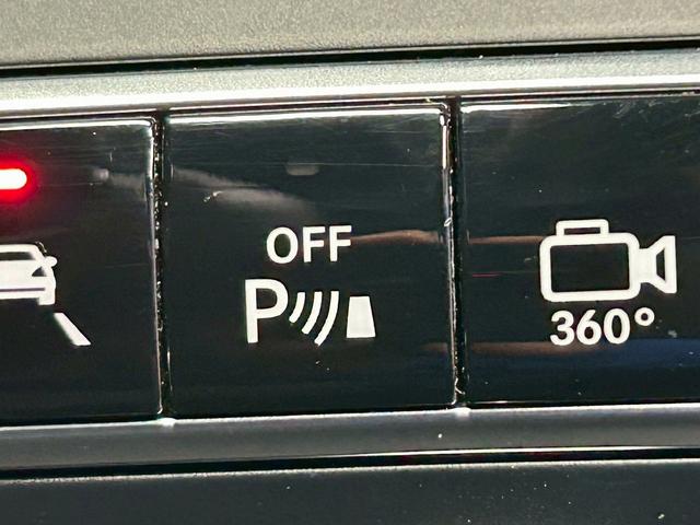 ＧＬＣ ＧＬＣ２５０　４マチックスポーツ（本革仕様）　（禁煙車）（サンルーフ）（黒本革シート）（シートヒーター）（全周囲モニター）（パワーシート）（パワーバックドア）（レーダークルーズ）（ビルトインＥＴＣ）（シートメモリー）（純正１９インチＡＷ）（13枚目）