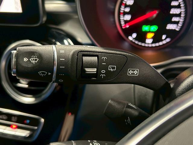 ＧＬＣ ＧＬＣ２５０　４マチックスポーツ（本革仕様）　（禁煙車）（サンルーフ）（黒本革シート）（シートヒーター）（全周囲モニター）（パワーシート）（パワーバックドア）（レーダークルーズ）（ビルトインＥＴＣ）（シートメモリー）（純正１９インチＡＷ）（41枚目）