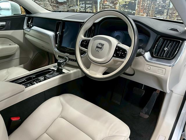 ＸＣ６０ Ｄ４　ＡＷＤ　モーメンタム　（禁煙車）（４ＷＤ）（白本革シート）（メーカーメモリーナビ）（レーダークルーズ）（コーナーセンサー）（アラウンドビューモニター）（パワーシート）（シートヒーター）（ＢＳＭ）（純正１８インチＡＷ）（66枚目）